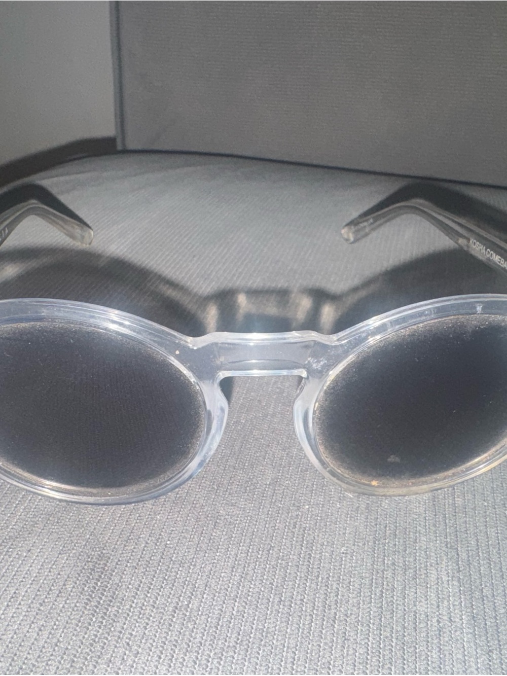 Quay Australia sunglasses, Clear  Round frames with Black Lenses